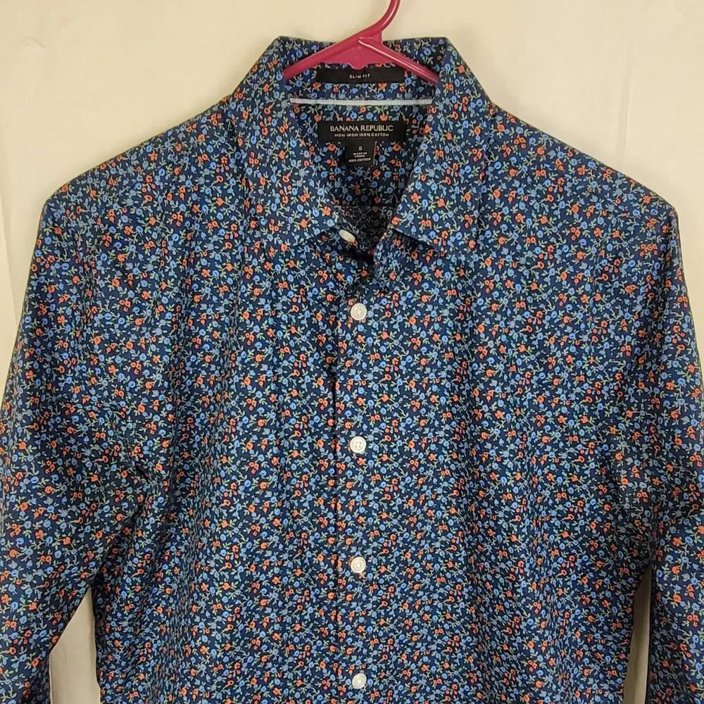Banana Republic blue ditzy floral button up slim fit Size small long sleeved